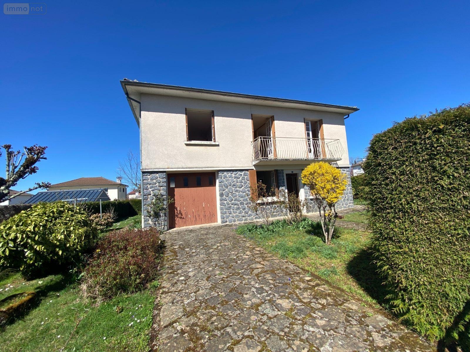 Maison a vendre Pleaux 15700 Cantal 93 m2  83740 euros