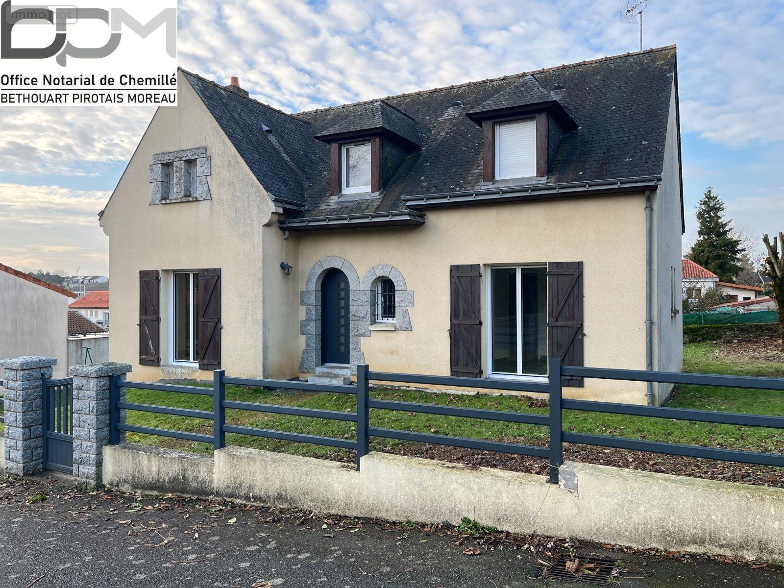 Maison a vendre Chemillé-en-Anjou 49120 Maine-et-Loire 141 m2 6 pièces 250000 euros