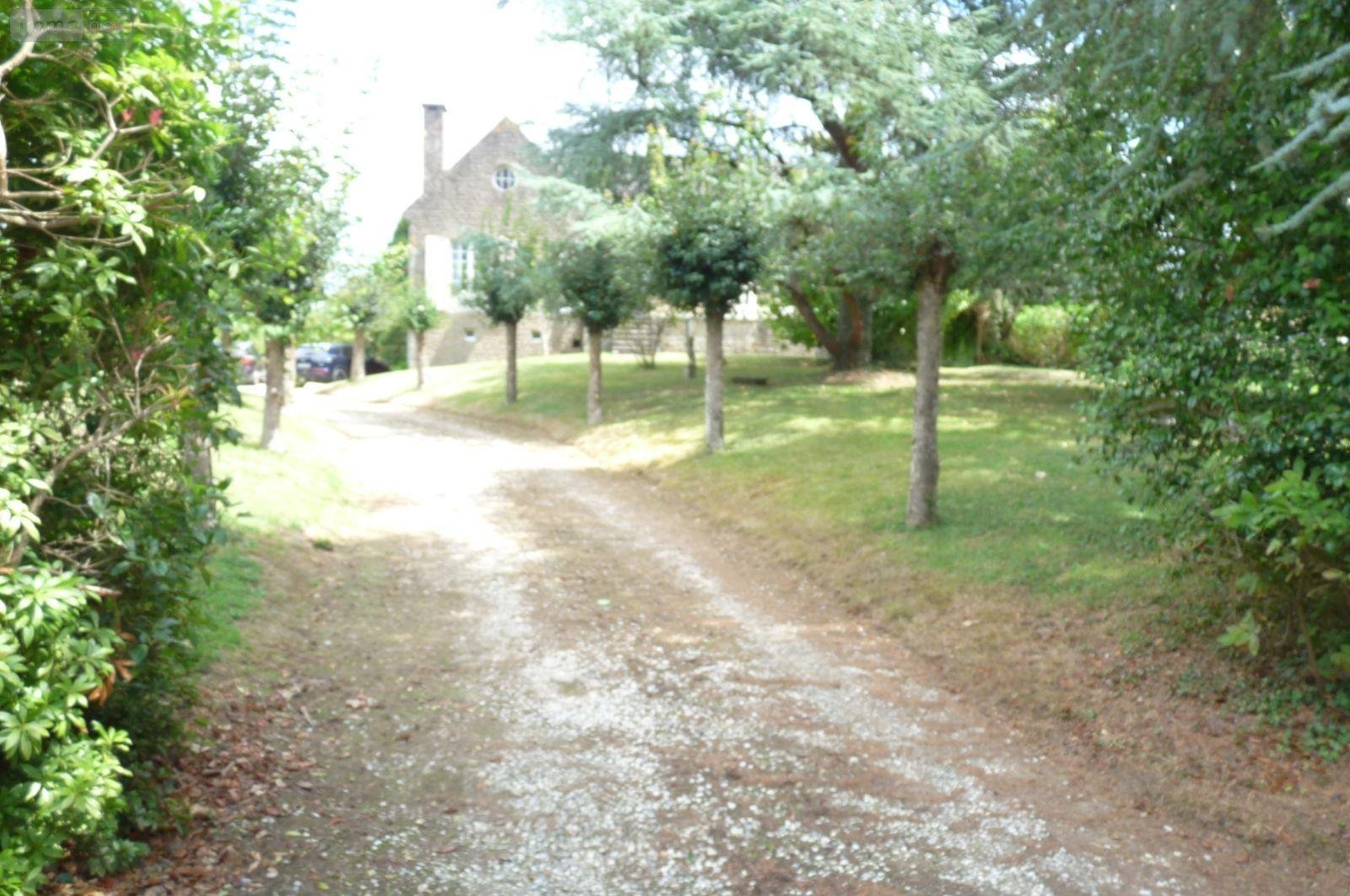 propriete a vendre Moulay 53100 Mayenne 226 m2 11 pièces 280800 euros