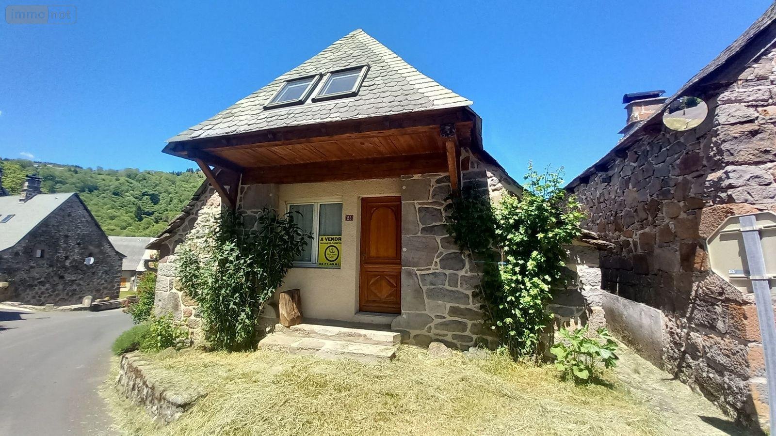 Maison a vendre Albepierre-Bredons 15300 Cantal 127 m2  151200 euros