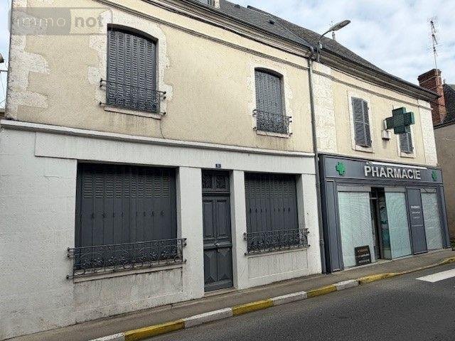 Immeuble a vendre Lignières 18160 Cher 248 m2  149800 euros