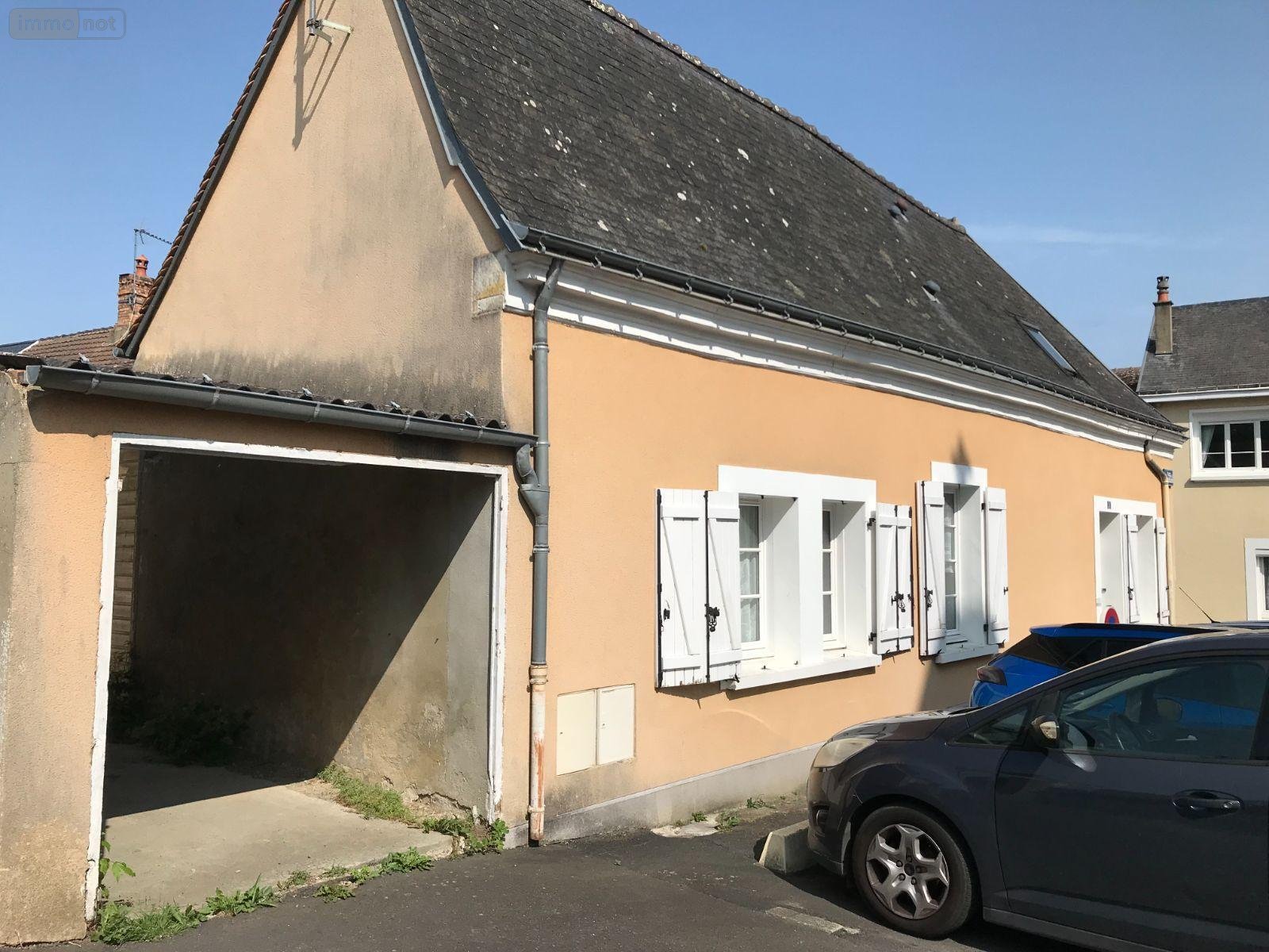 Immeuble a vendre Parigné-le-Pôlin 72330 Sarthe 152 m2  245575 euros