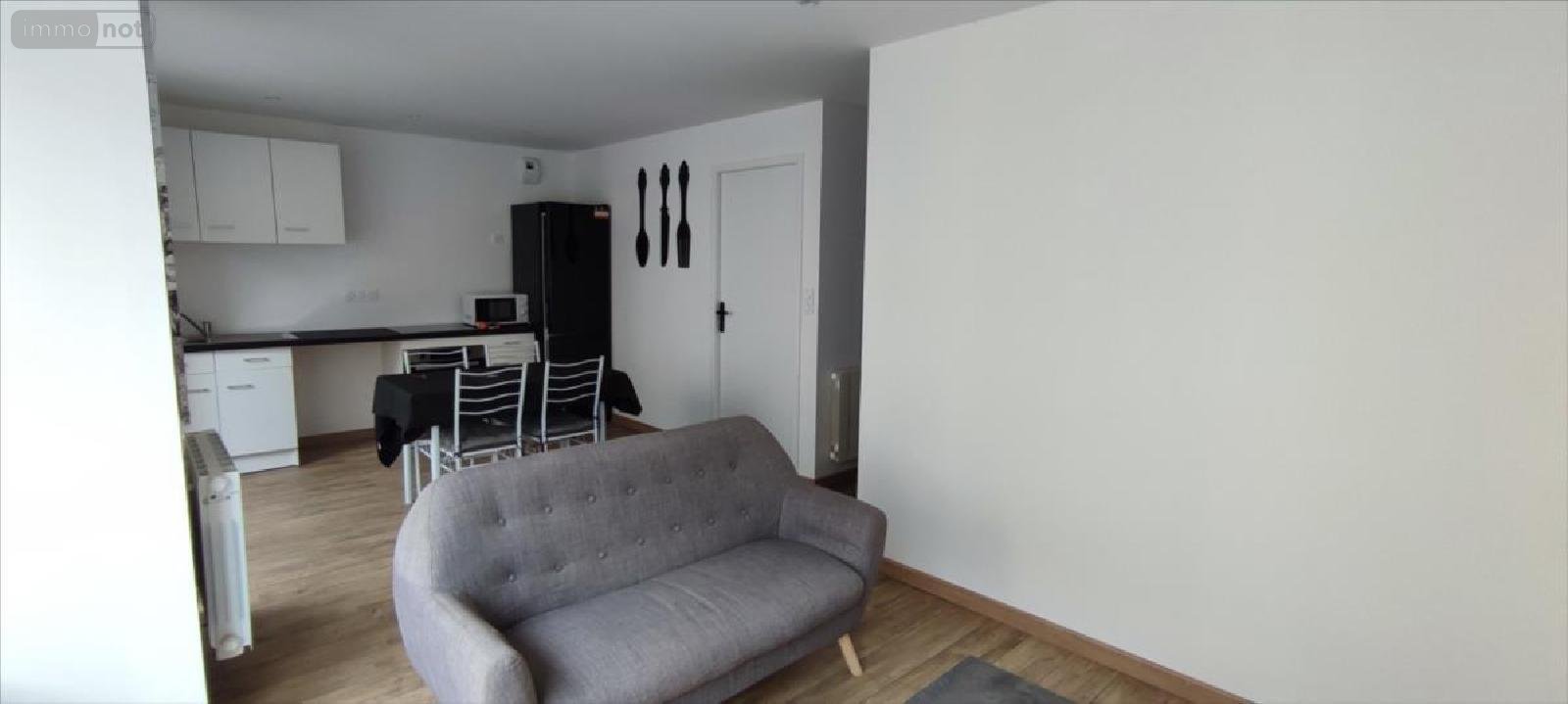 Location appartement Carentoir 56910 Morbihan 34 m2 2 pièces 480 euros