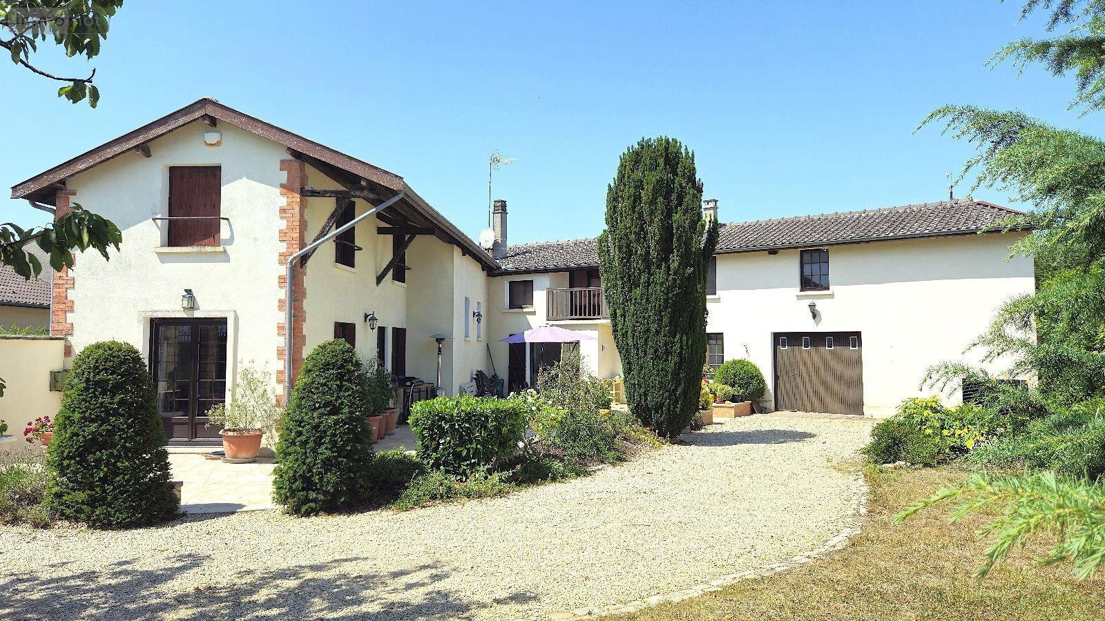 Maison a vendre Vitry-en-Perthois 51300 Marne 270 m2 10 pièces 215000 euros