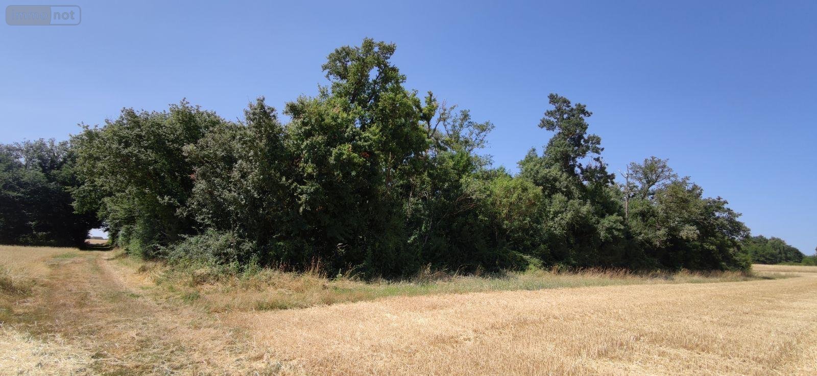 Bien agricole a vendre Genouilly 18310 Cher  4300 euros