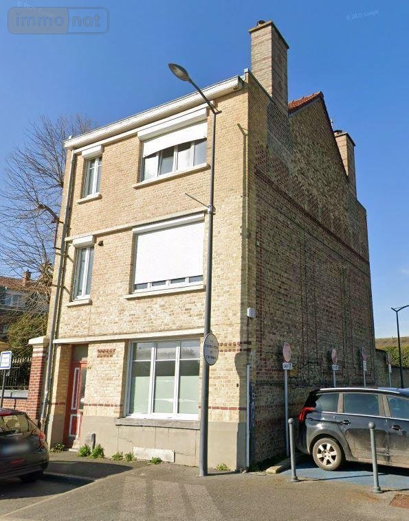 Immeuble a vendre Bailleul 59270 Nord 111 m2  189720 euros