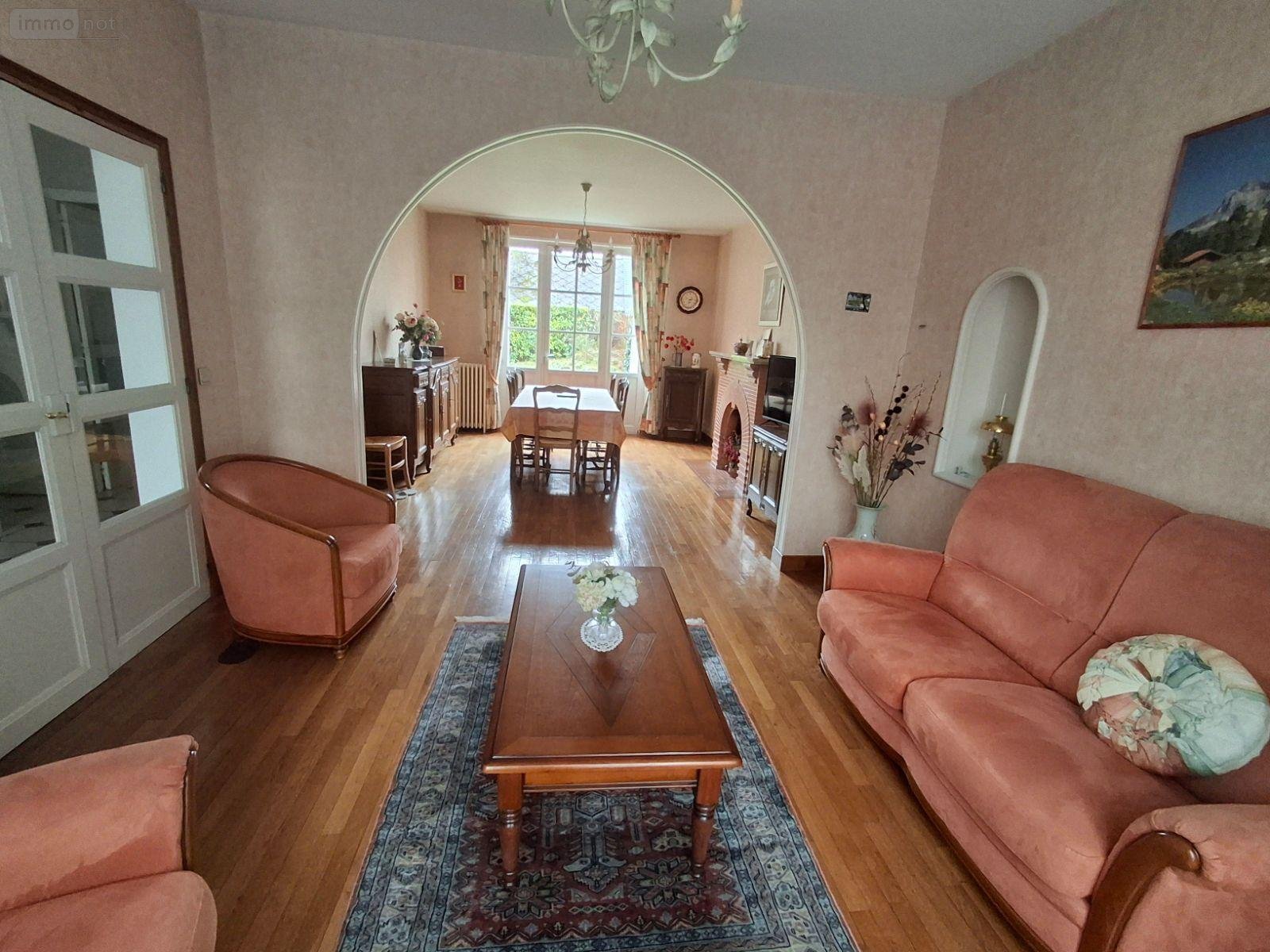 Maison a vendre Écouché-les-Vallées 61150 Orne 175 m2 8 pièces 199500 euros