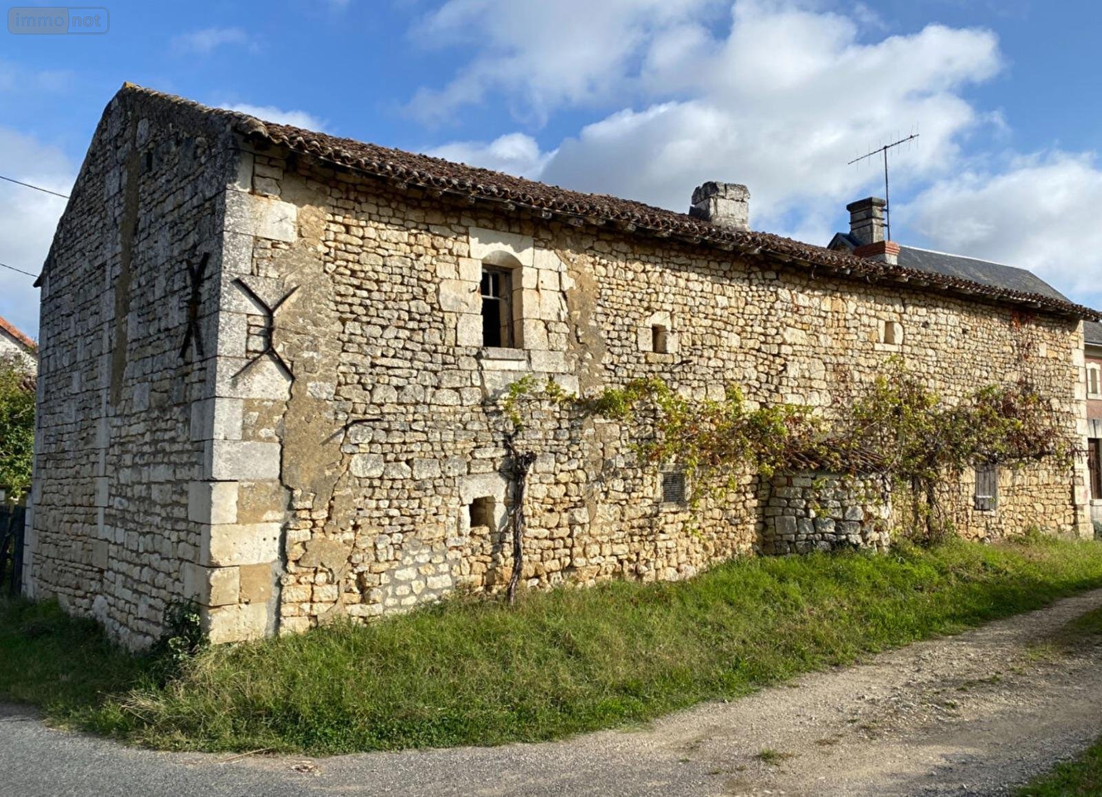 Maison a vendre Marçay 37500 Indre-et-Loire 90 m2 4 pièces 30500 euros