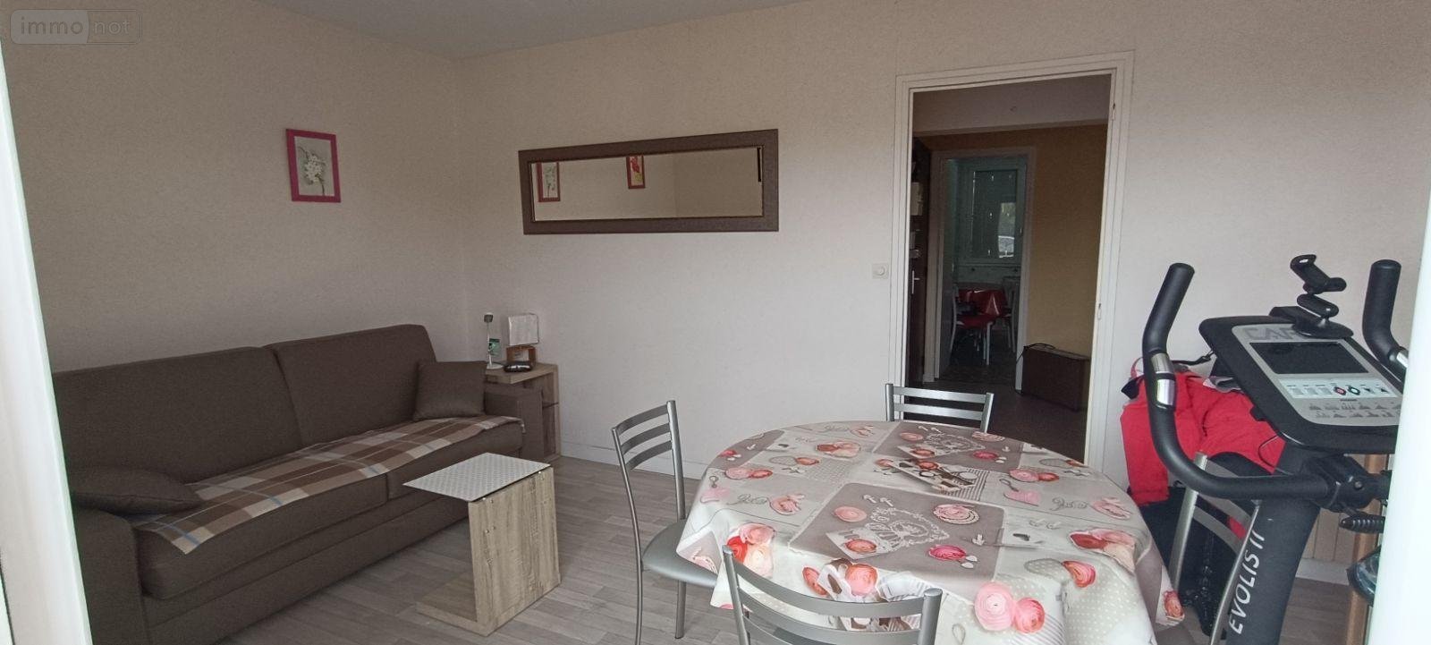 Location appartement Eu 76260 Seine-Maritime 31 m2 1 pièce 490 euros