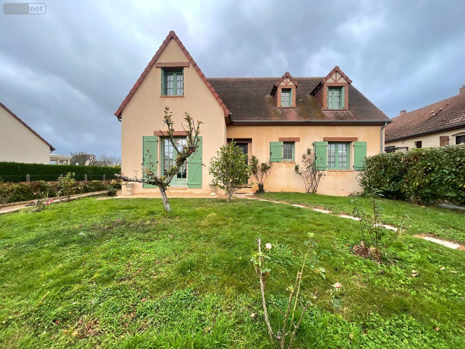Maison a vendre Nogent-le-Rotrou 28400 Eure-et-Loir 131 m2 6 pièces 244692 euros