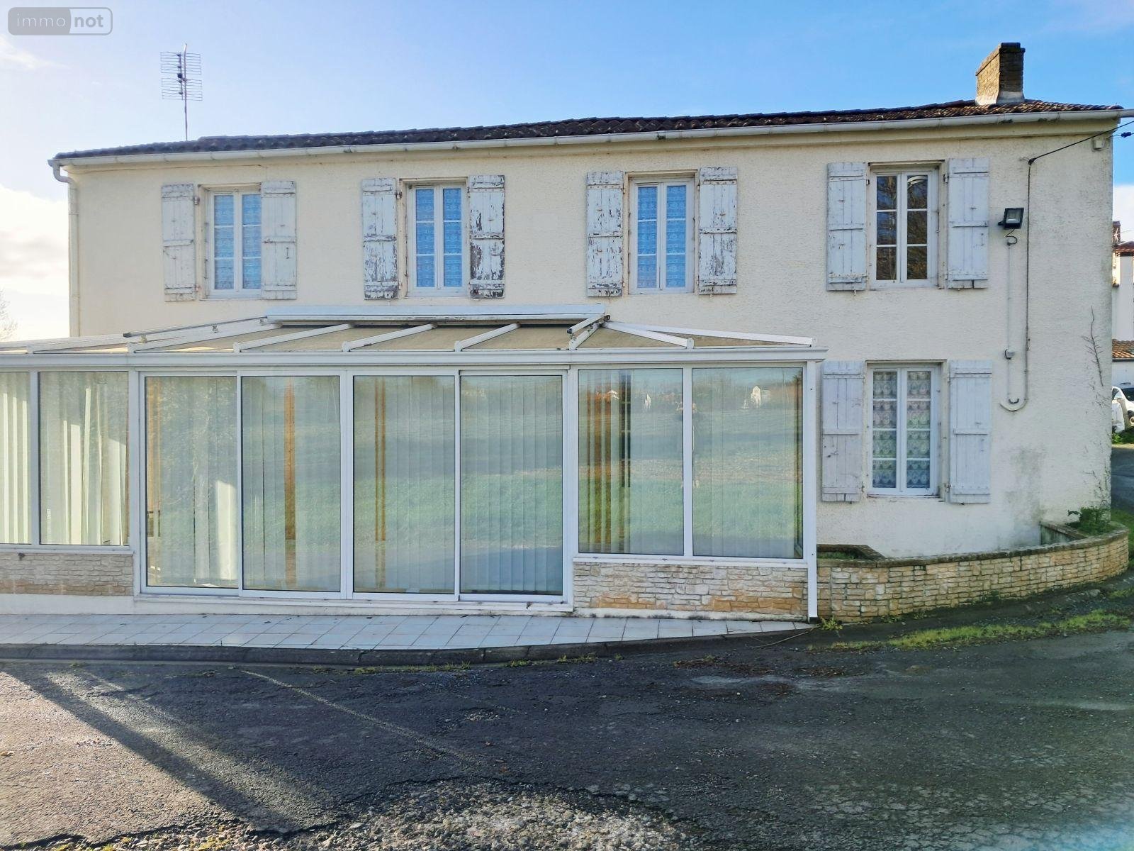 Maison a vendre Landrais 17290 Charente-Maritime 140 m2 6 pièces 200000 euros