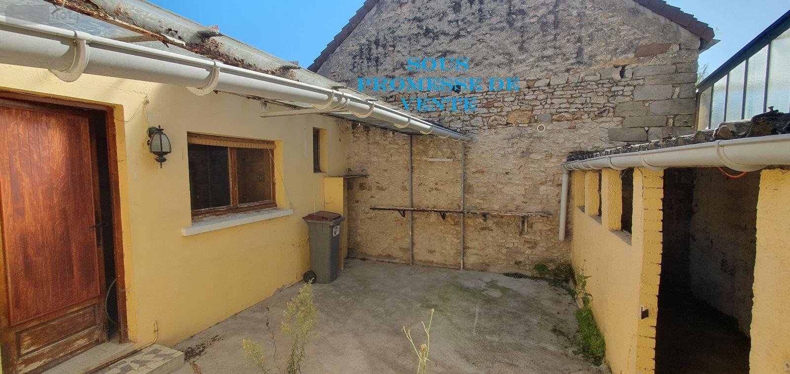 Location maison La Grande-Paroisse 77130 Seine-et-Marne 60 m2 3 pièces 114800 euros