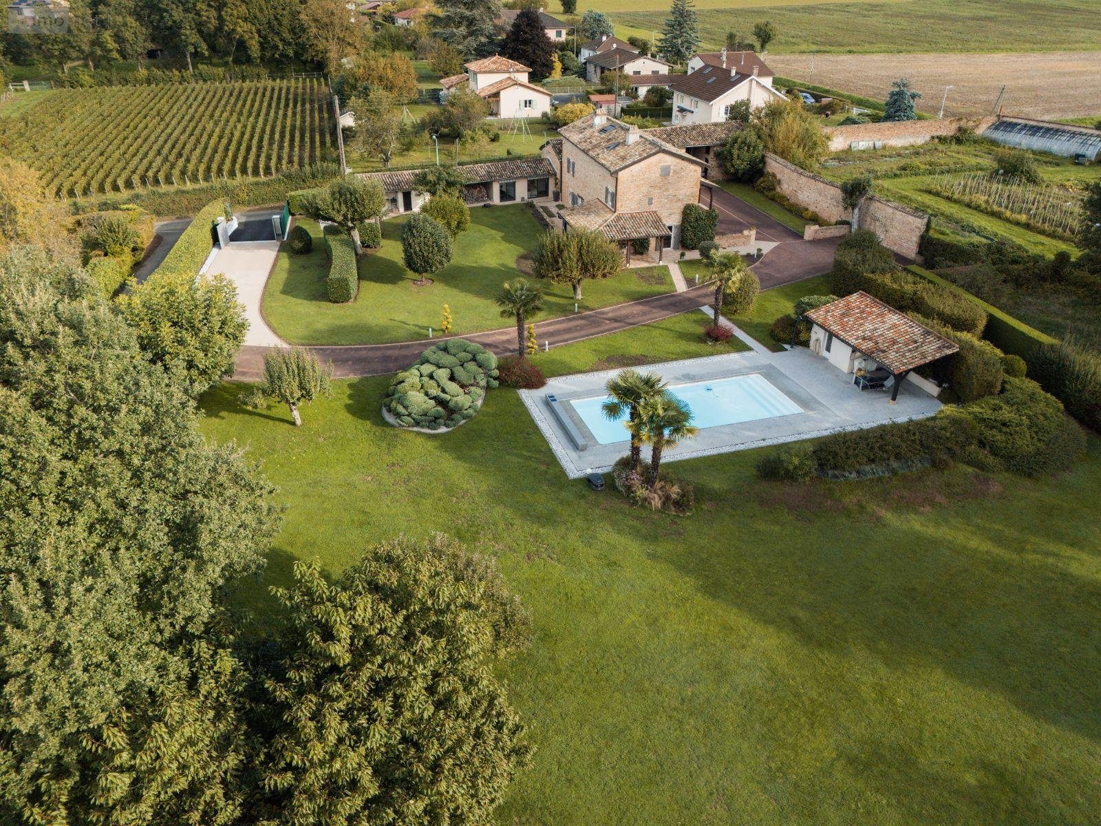 Maison a vendre Charnay-lès-Mâcon 71850 Saône-et-Loire 231 m2 9 pièces 985000 euros