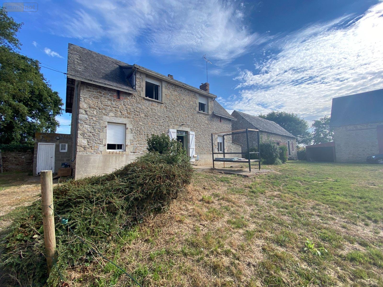 propriete a vendre La Bigottière 53240 Mayenne 90 m2  215600 euros