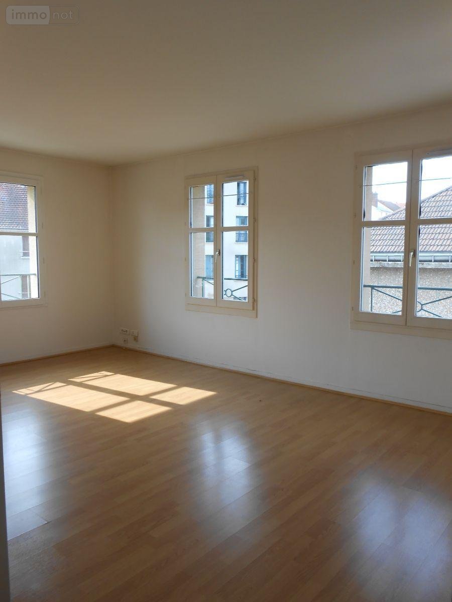 Location appartement Mantes-la-Jolie 78200 Yvelines 50 m2 2 pièces 757 euros
