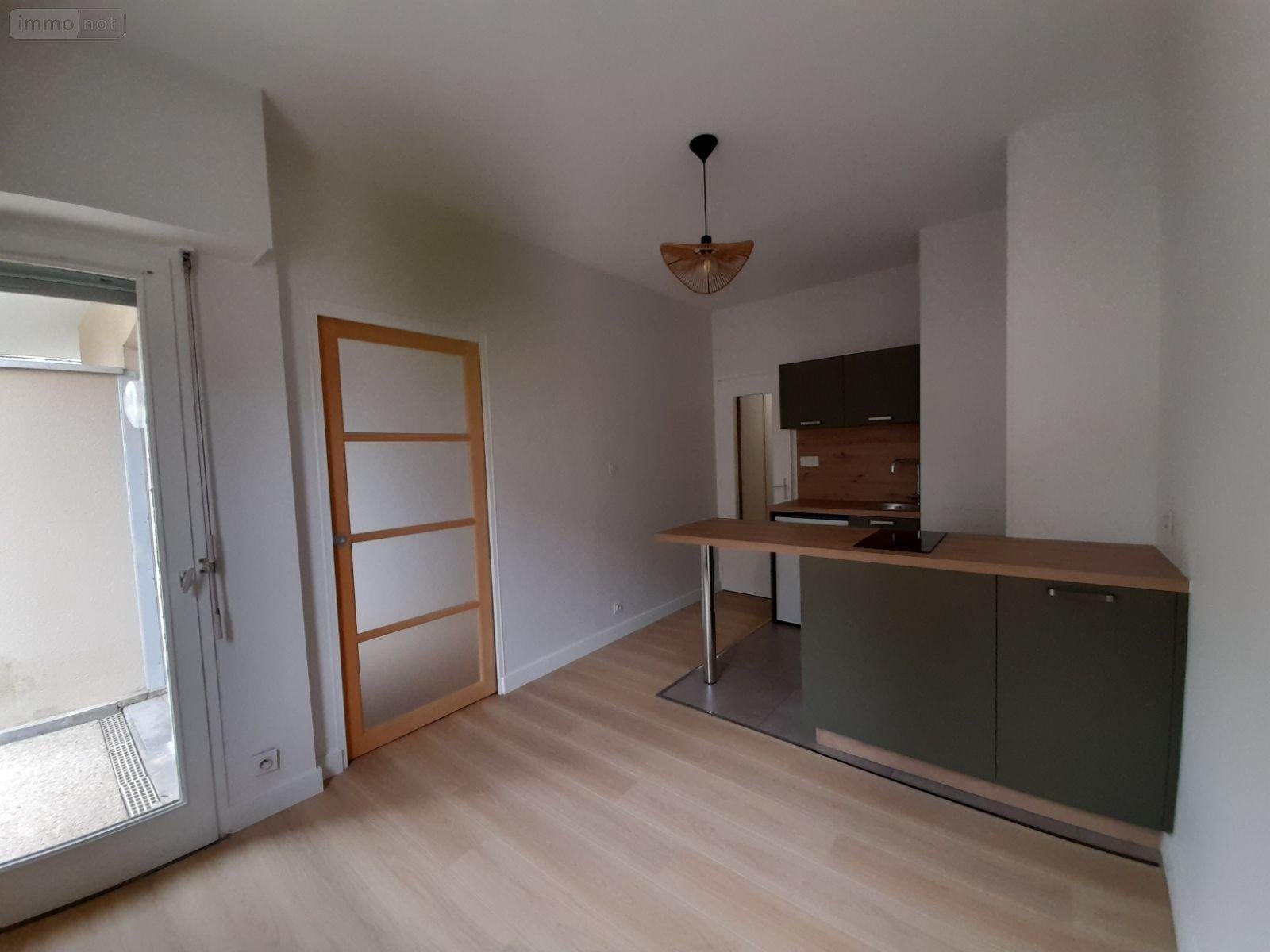 Location appartement Rennes 35000 Ille-et-Vilaine 29 m2 2 pièces 565 euros