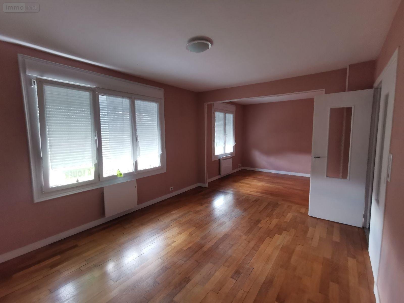 Location appartement Condé-en-Normandie 14110 Calvados 66 m2 3 pièces 565 euros