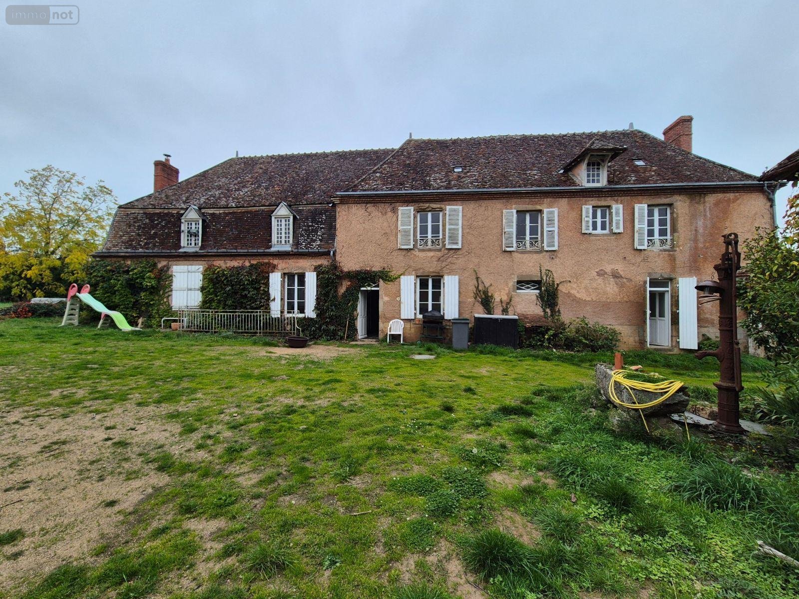 Maison a vendre Cluis 36340 Indre 247 m2 12 pièces 208000 euros