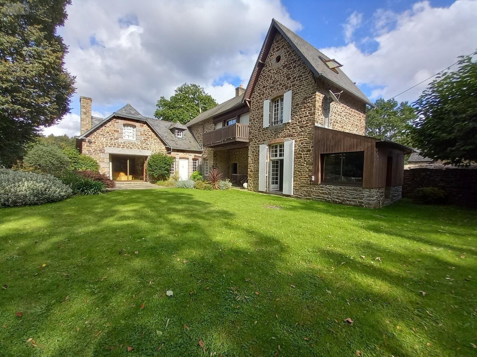 Maison a vendre Fougères 35300 Ille-et-Vilaine 230 m2 7 pièces 379455 euros