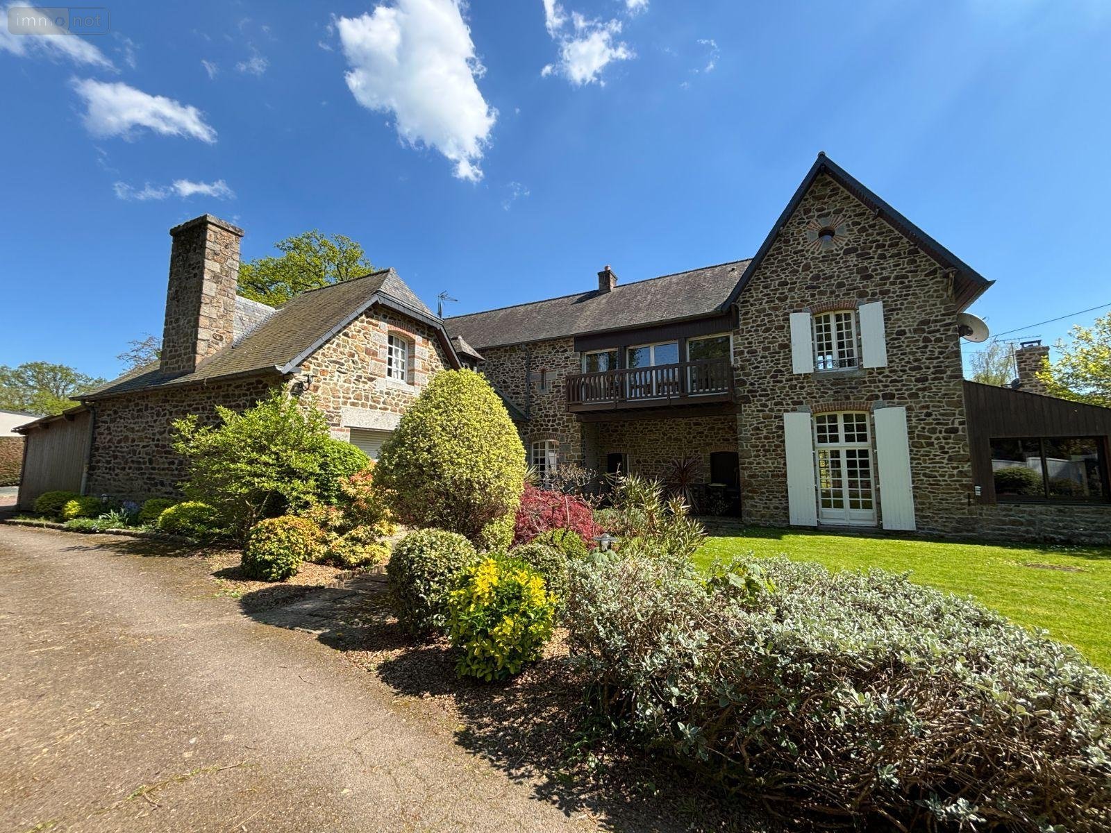 Maison a vendre Fougères 35300 Ille-et-Vilaine 230 m2 7 pièces 379455 euros