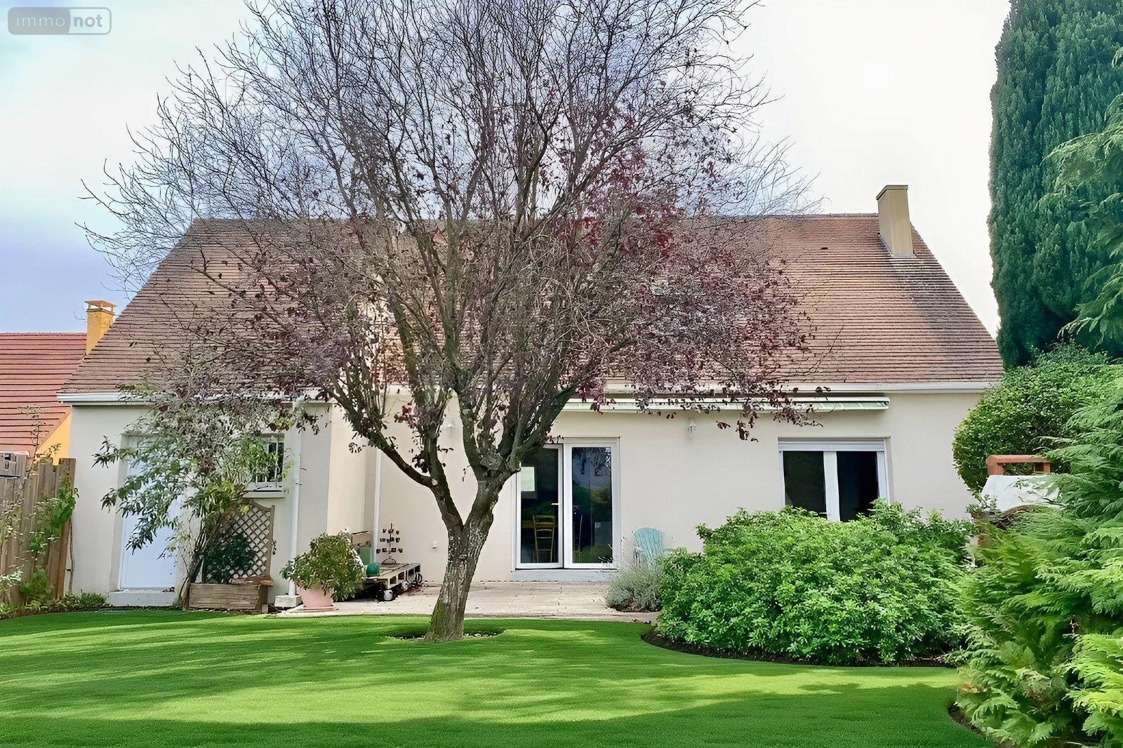 Maison a vendre Moncé-en-Belin 72230 Sarthe 111 m2  241500 euros