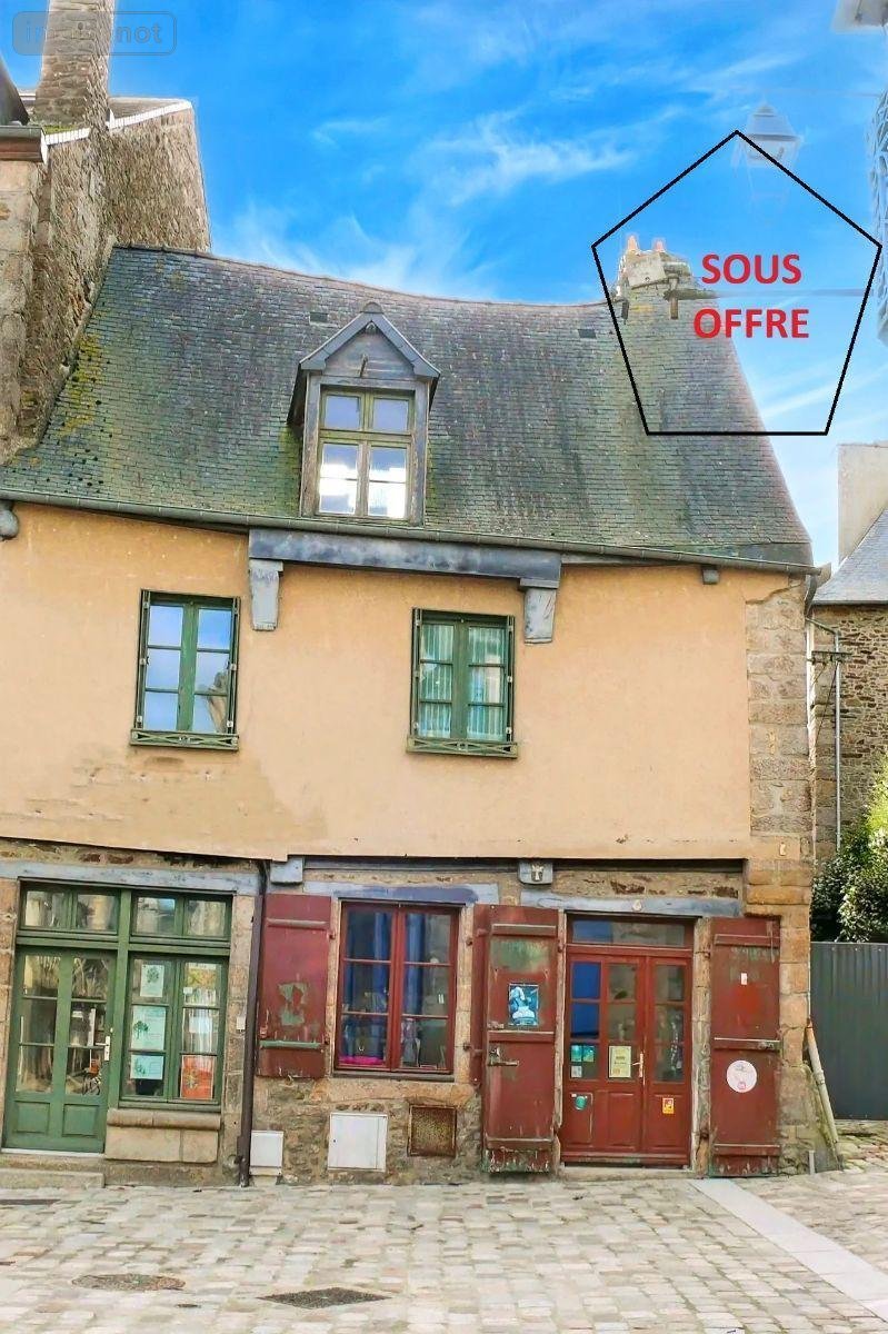 Immeuble a vendre Dinan 22100 Côtes-d'Armor 70 m2  280530 euros