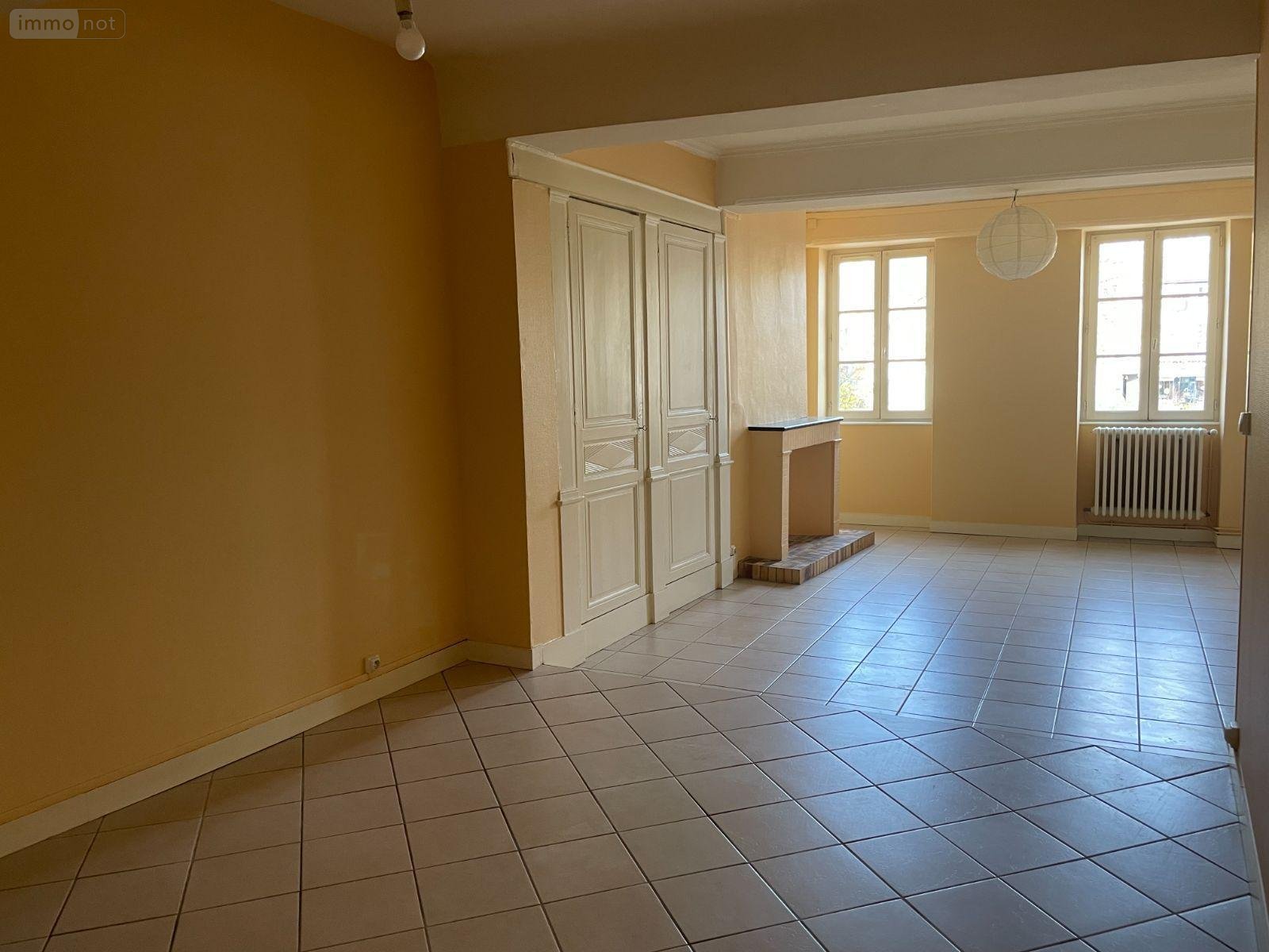 Location appartement Mâcon 71000 Saône-et-Loire 75 m2 3 pièces 585 euros