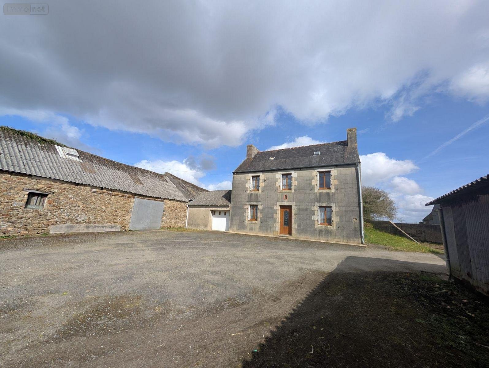 Maison a vendre Landivisiau 29400 Finistère 114 m2  188600 euros