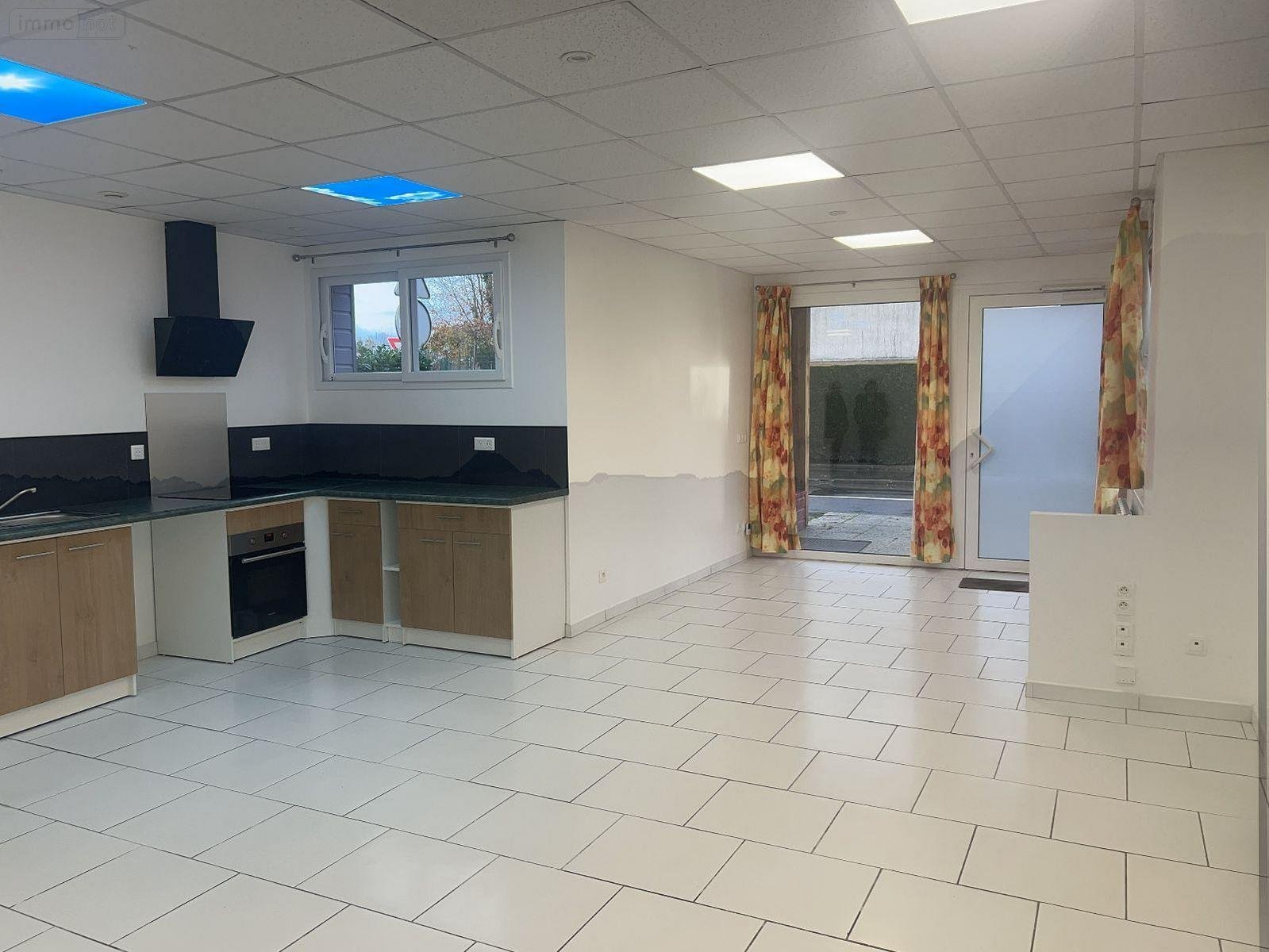 Location appartement Cailly 76690 Seine-Maritime 57 m2 2 pièces 570 euros