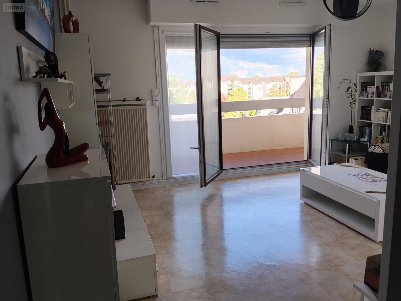 Appartement a vendre Joué-lès-Tours 37300 Indre-et-Loire 57 m2 2 pièces 107900 euros