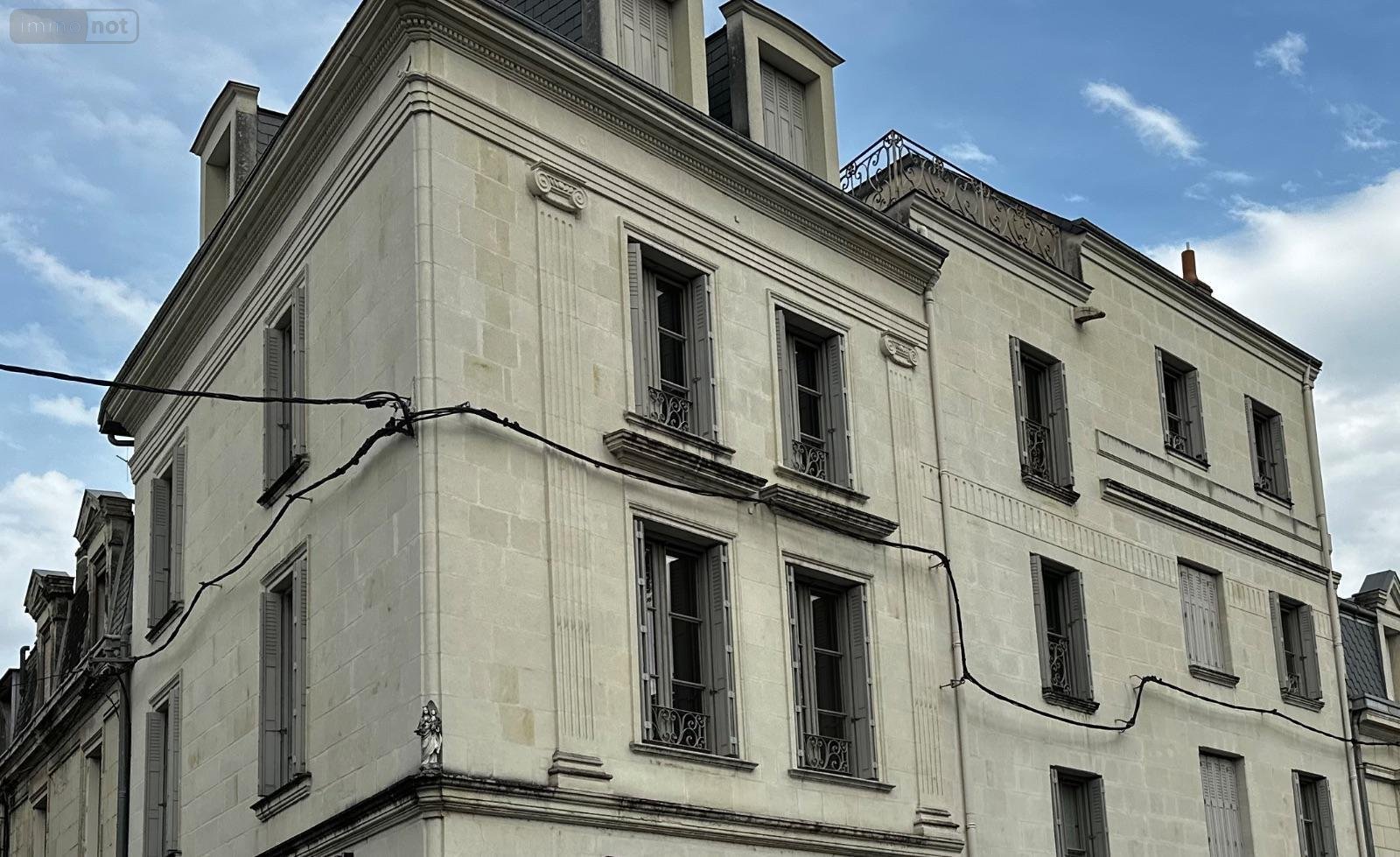 Immeuble a vendre Châtellerault 86100 Vienne 300 m2  388800 euros