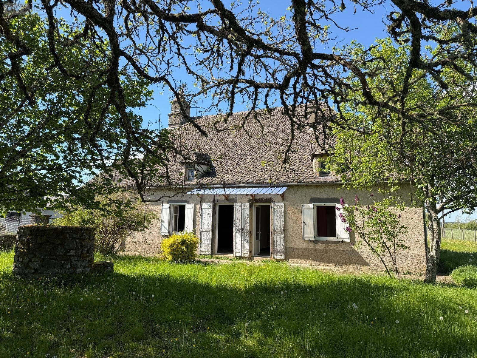 Maison a vendre Chalvignac 15200 Cantal 85 m2 4 pièces 106000 euros