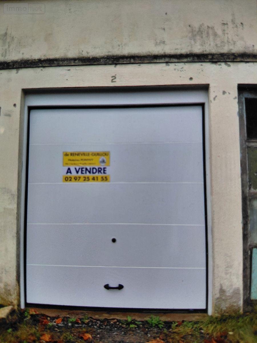 Garage et parking a vendre Pontivy 56300 Morbihan 12 m2  15500 euros