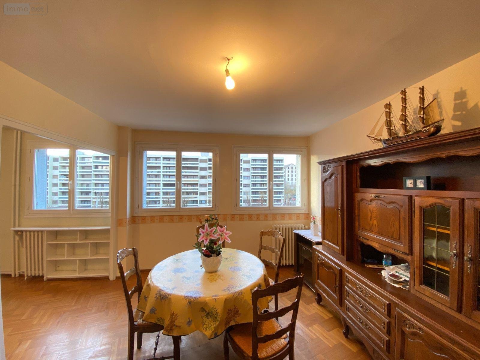 Appartement a vendre Aurillac 15000 Cantal 56 m2 3 pièces 38000 euros