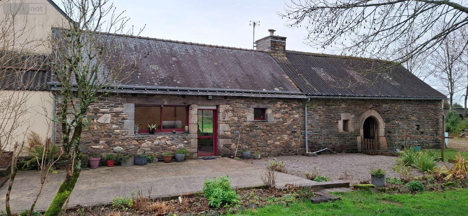 propriete a vendre Paule 22340 Côtes-d'Armor 136 m2 5 pièces 220500 euros