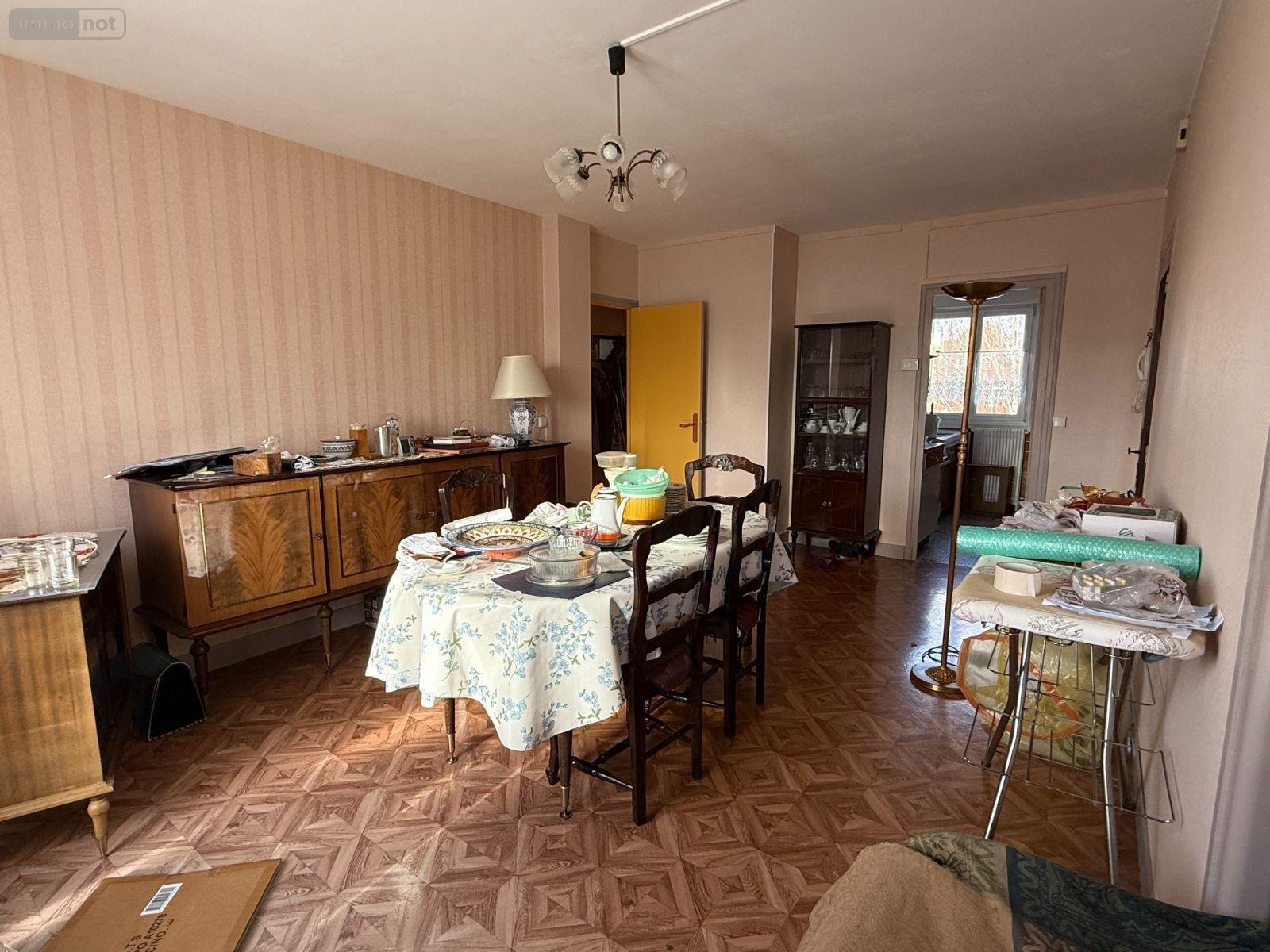 Appartement a vendre Crépy-en-Valois 60800 Oise 64 m2 4 pièces 105000 euros