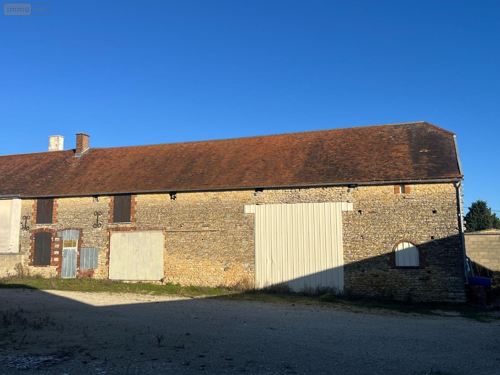 Bien agricole a vendre Beurey 10140 Aube  48500 euros