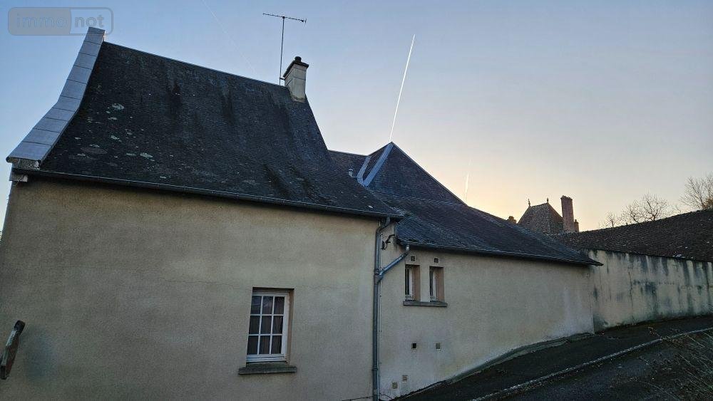 Immeuble a vendre La Suze-sur-Sarthe 72210 Sarthe 180 m2  110000 euros