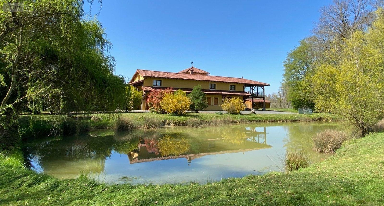 Maison a vendre Cormoz 01560 Ain 257 m2 7 pièces 340000 euros