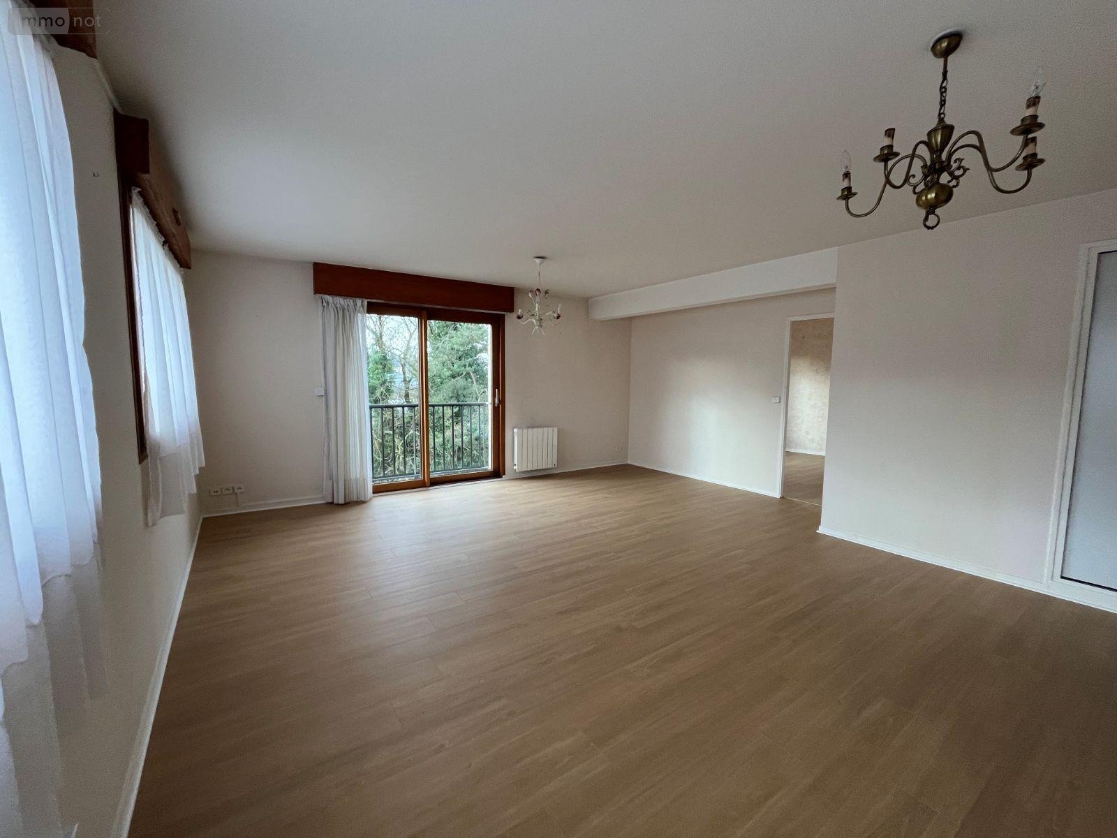 Location appartement Bernay 27300 Eure 91 m2 4 pièces 850 euros