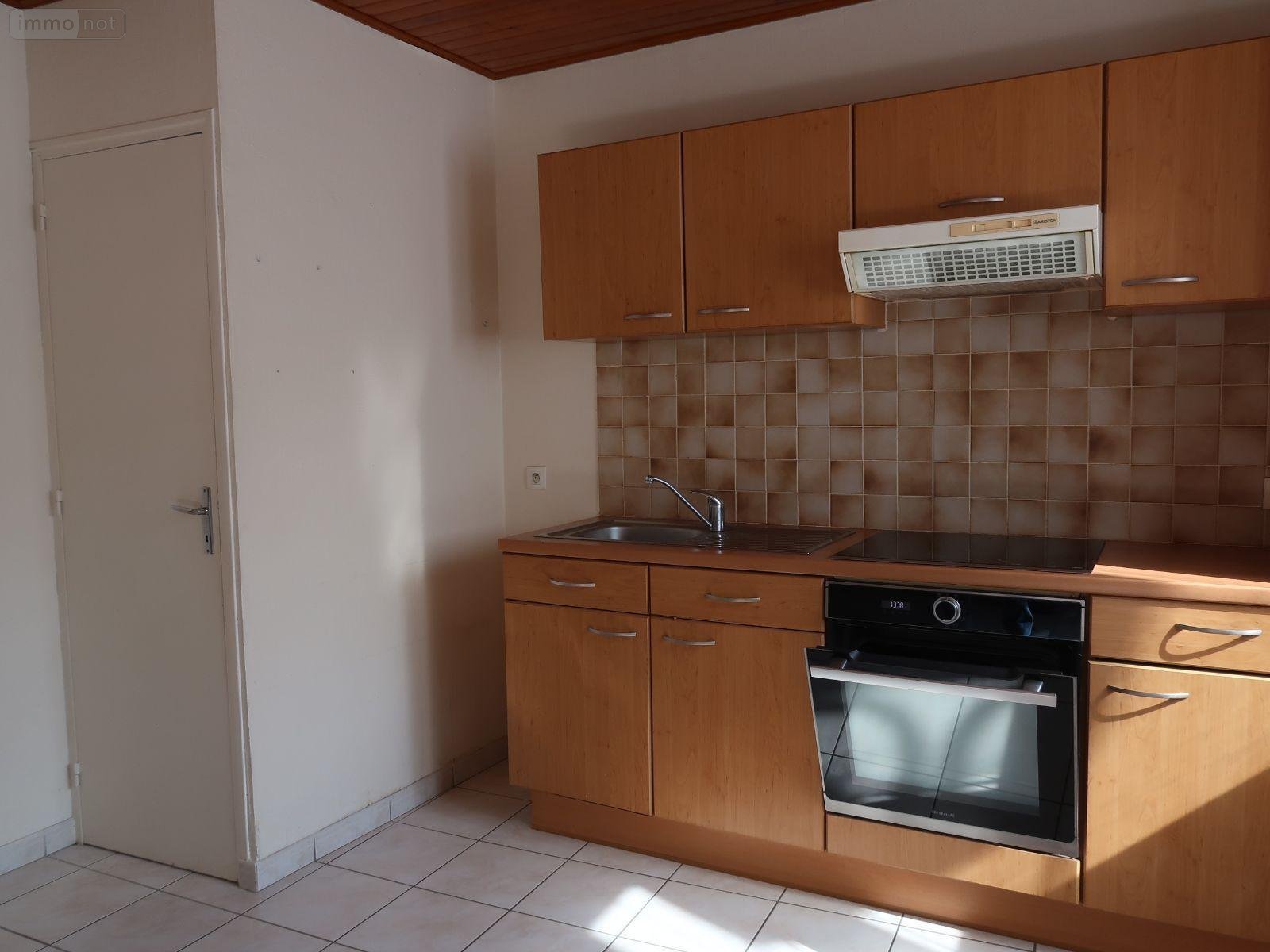 Location maison Irodouër 35850 Ille-et-Vilaine 55 m2 3 pièces 450 euros
