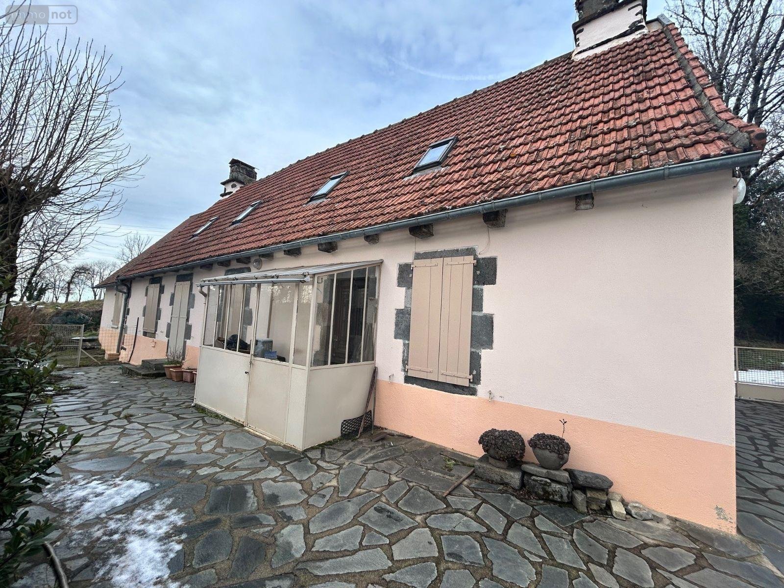 Maison a vendre Drignac 15700 Cantal  63600 euros