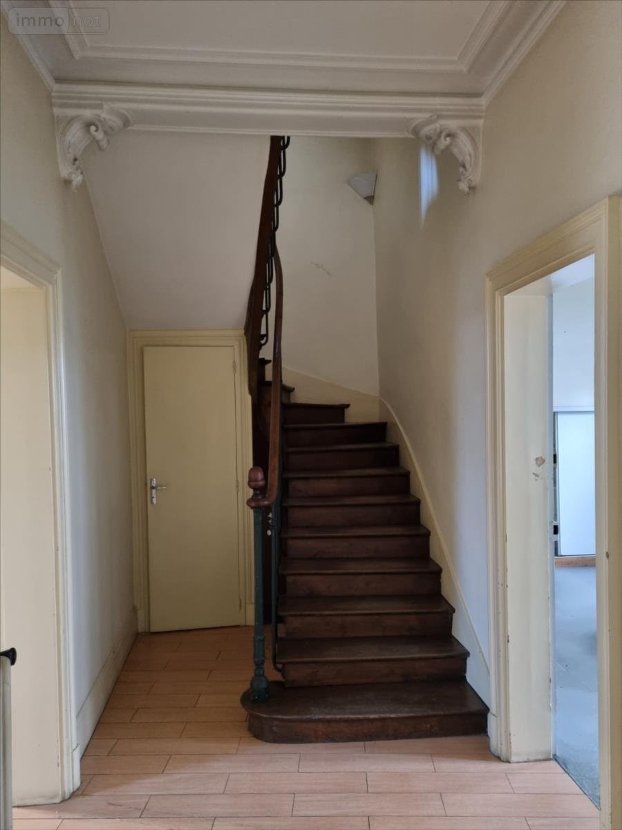 Immeuble a vendre Angers 49000 Maine-et-Loire 166 m2  528360 euros