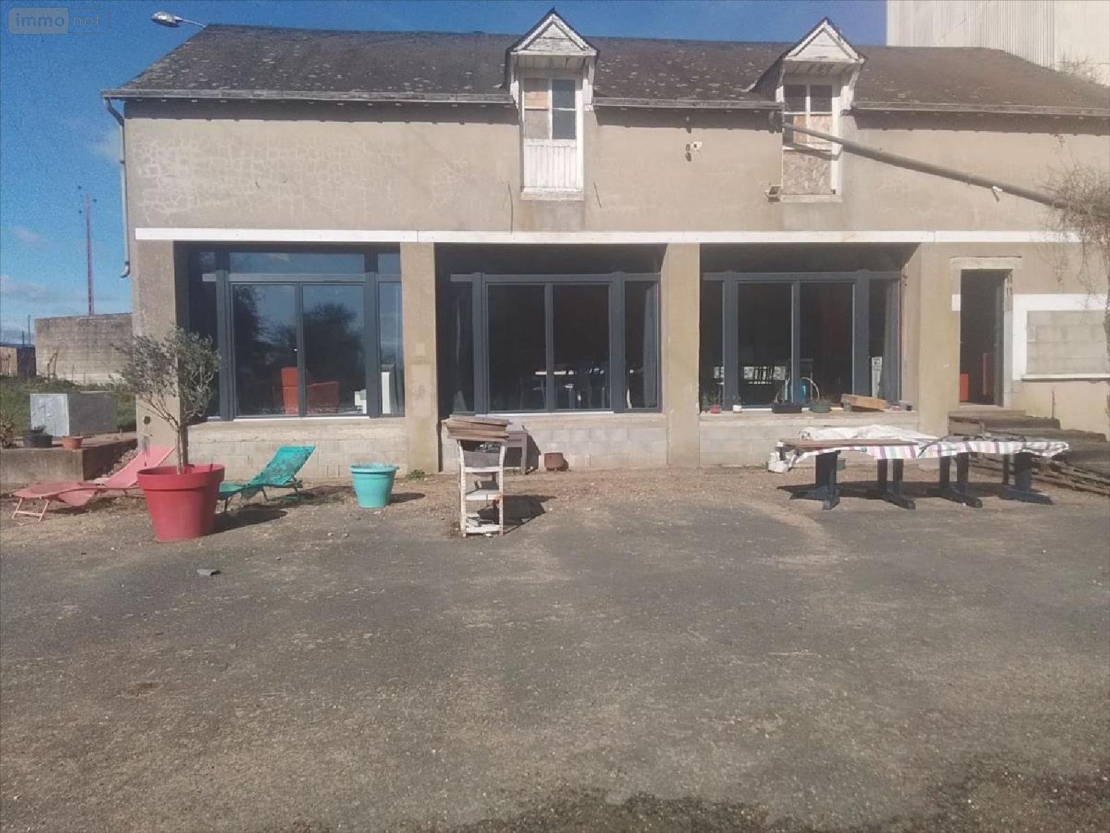 Maison a vendre Clermont-Créans 72200 Sarthe 140 m2 2 pièces 159000 euros