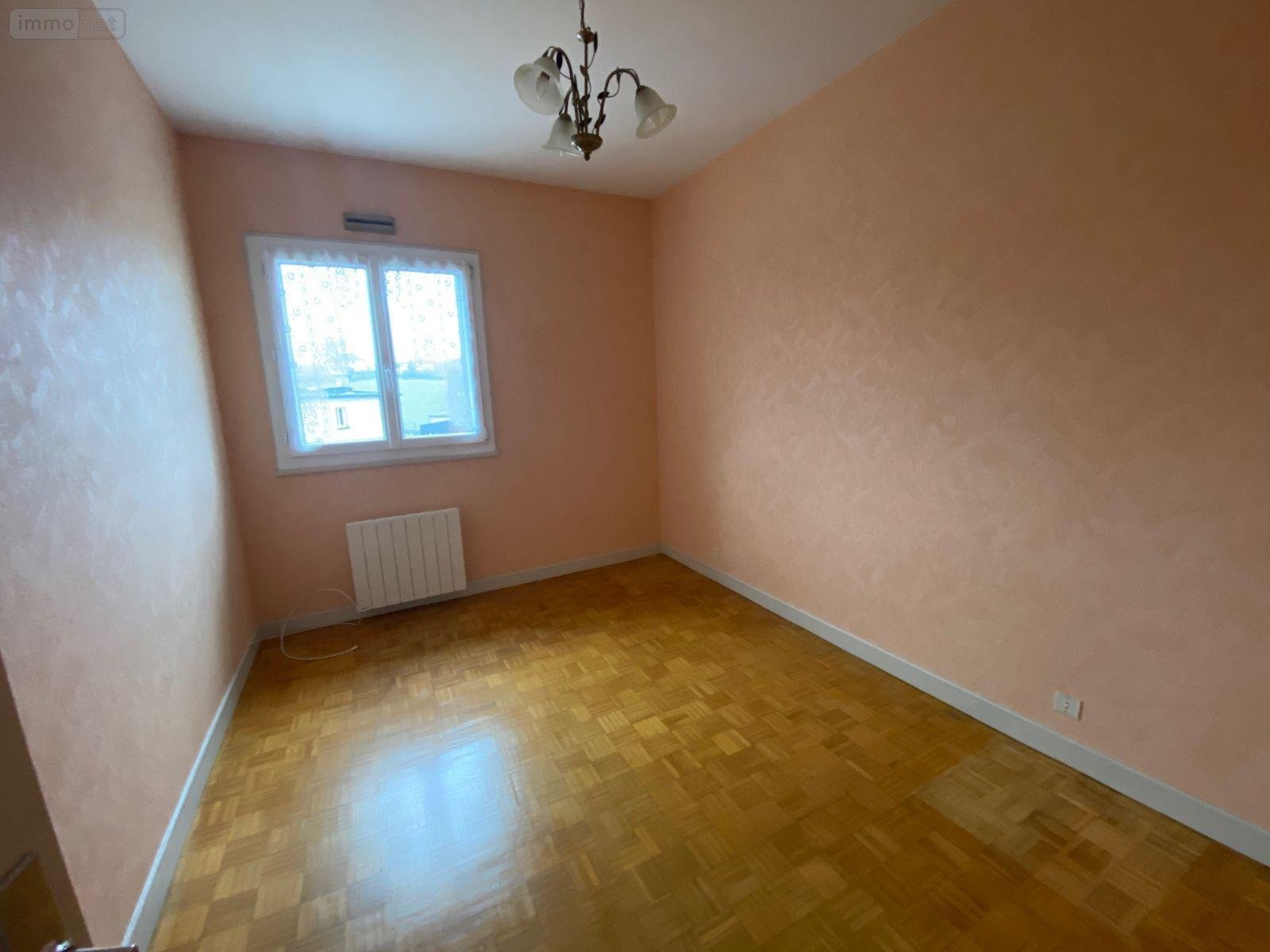 Appartement a vendre Mauriac 15200 Cantal 79 m2  76320 euros