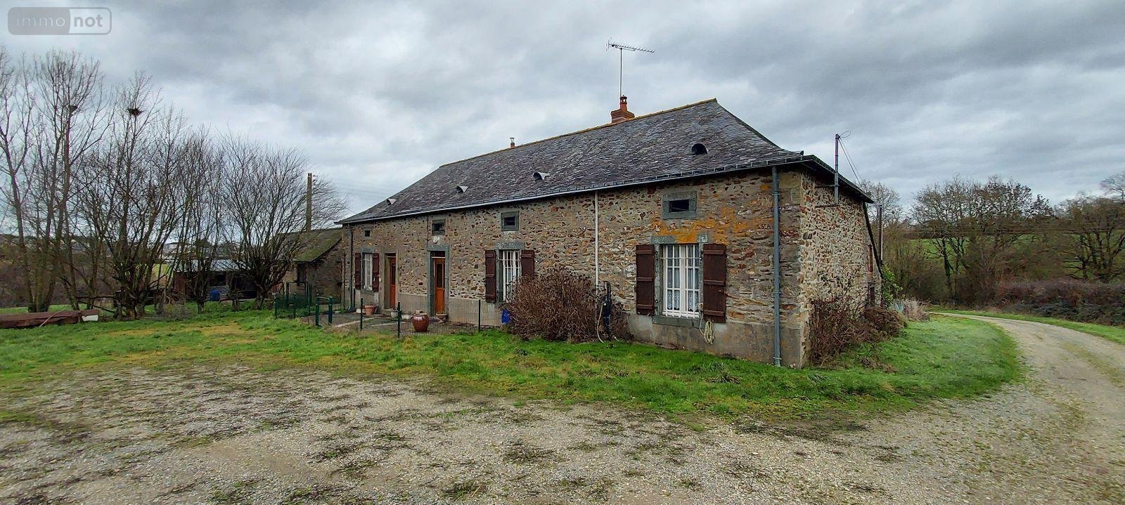 Bien agricole a vendre Nuillé-sur-Vicoin 53970 Mayenne  379600 euros