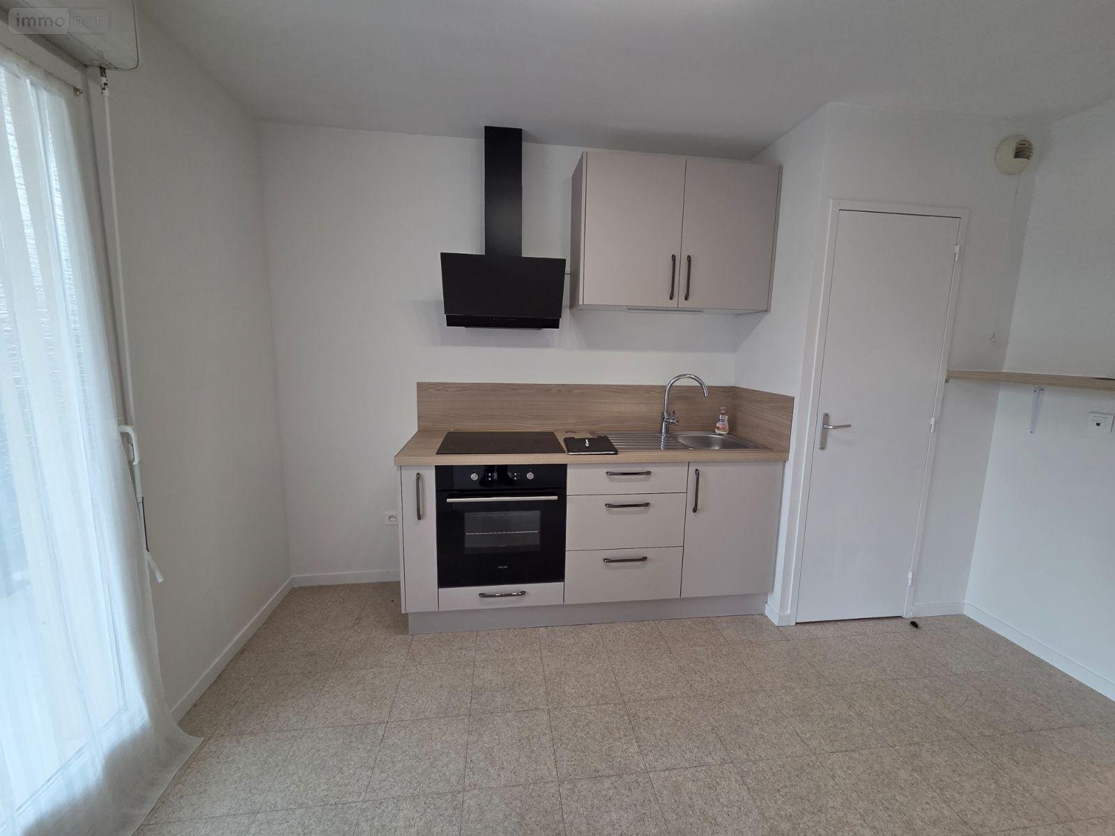 Location appartement Neufchâtel-en-Bray 76270 Seine-Maritime 56 m2  650 euros