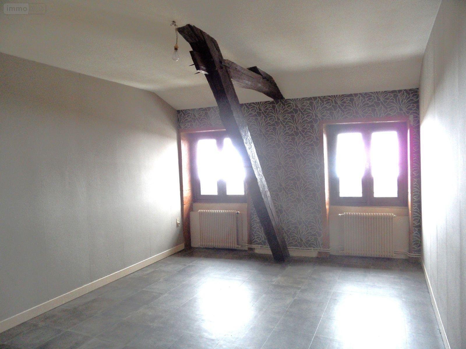 Location appartement Romenay 71470 Saône-et-Loire 51 m2 2 pièces 430 euros