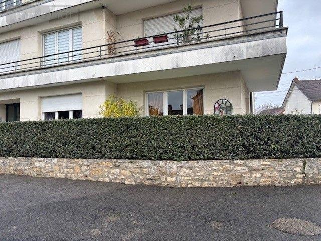Viager appartement Saint-Amand-Montrond 18200 Cher 84 m2 3 pièces 35000 euros