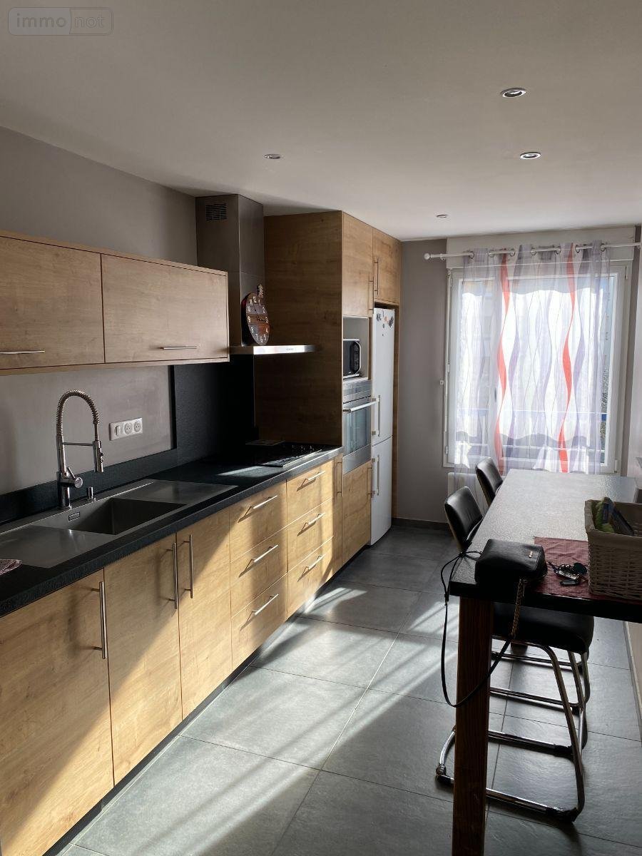 Appartement a vendre Mauriac 15200 Cantal 93 m2 5 pièces 127200 euros